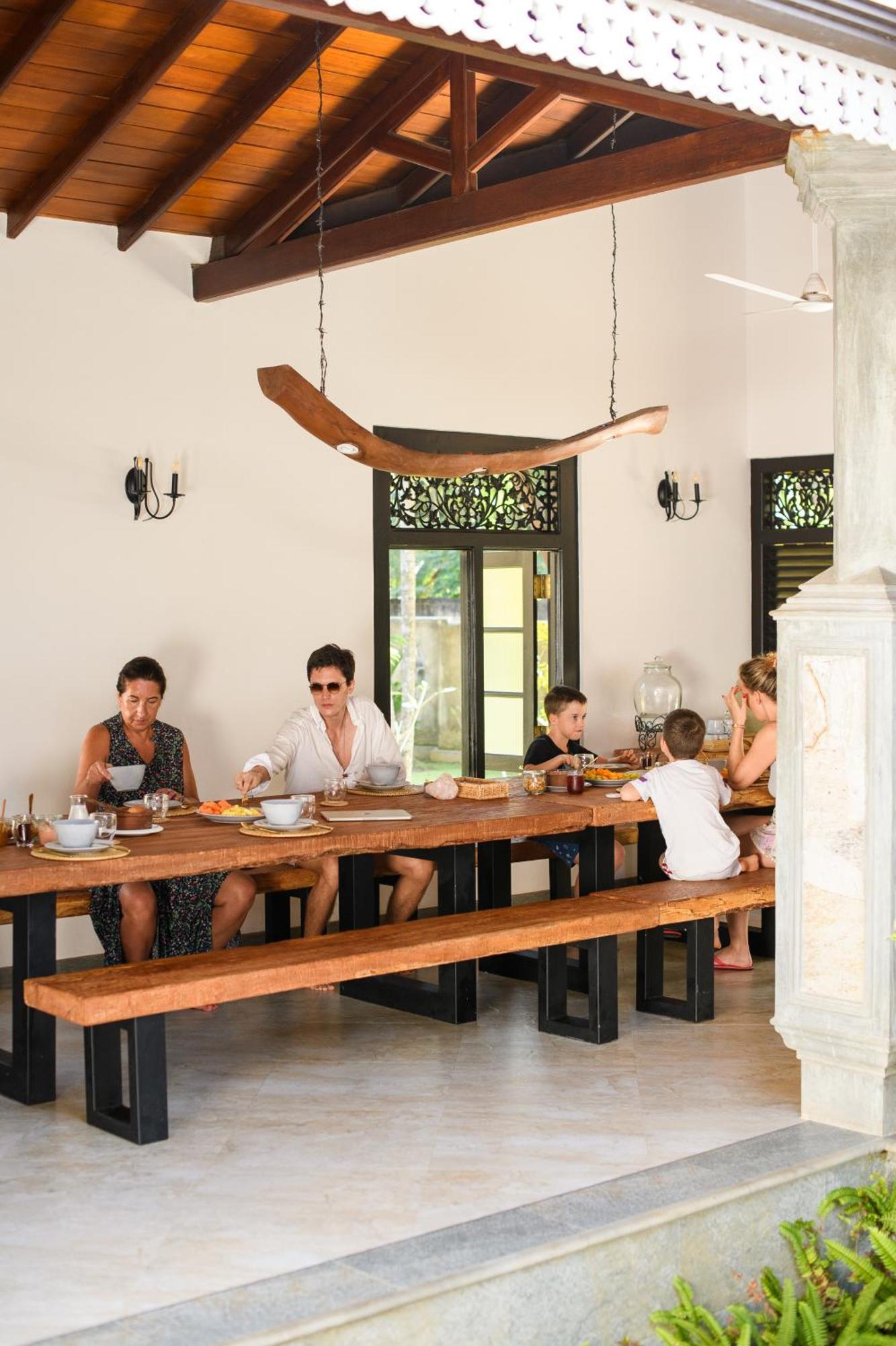 فندق Roots Retreat أونا واتونا المظهر الخارجي الصورة