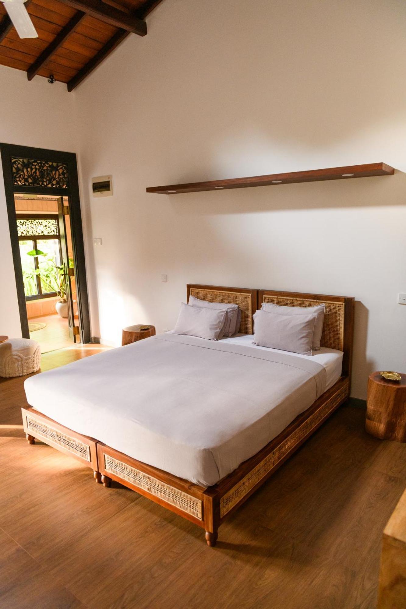 فندق Roots Retreat أونا واتونا المظهر الخارجي الصورة