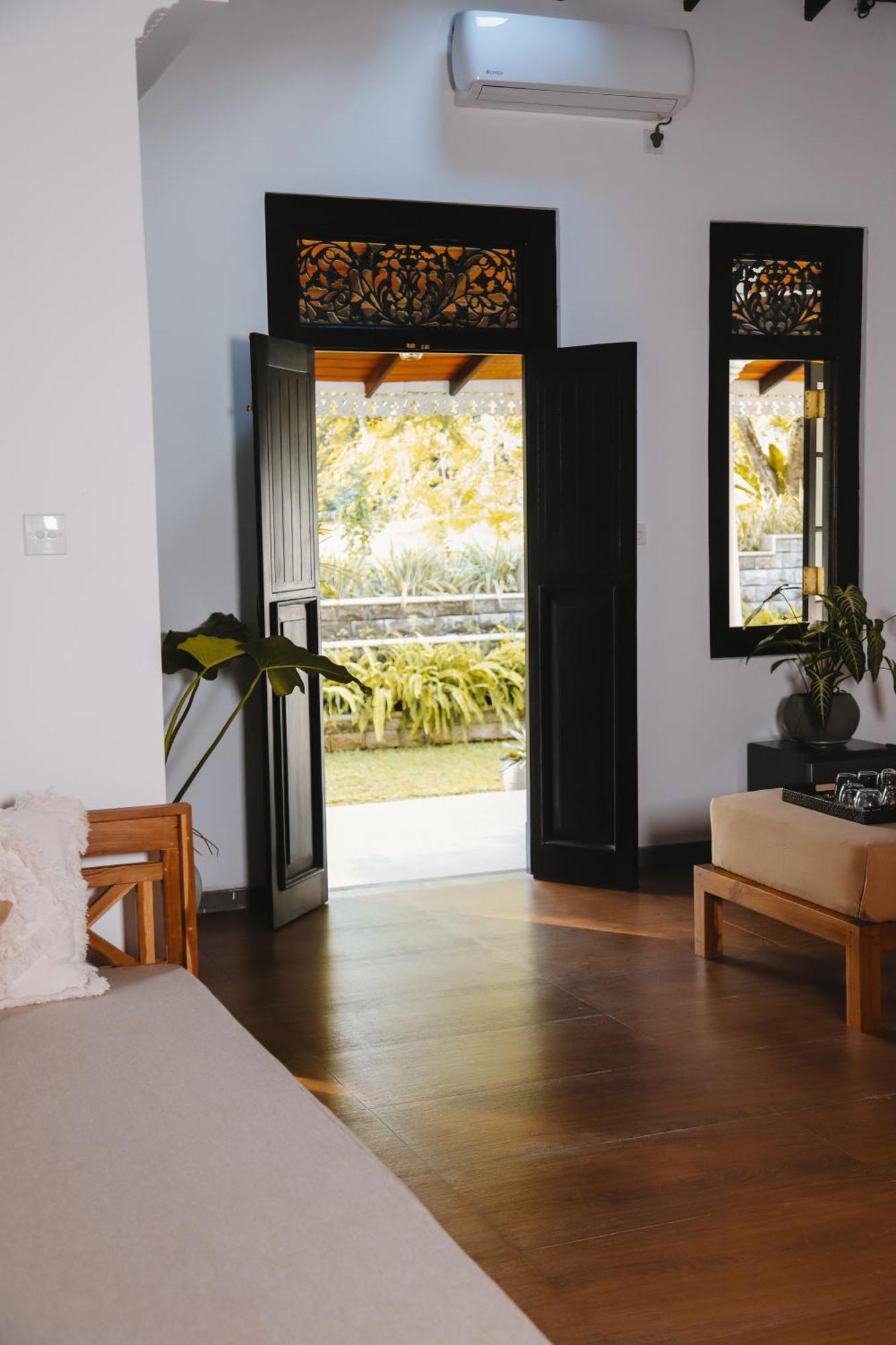فندق Roots Retreat أونا واتونا المظهر الخارجي الصورة